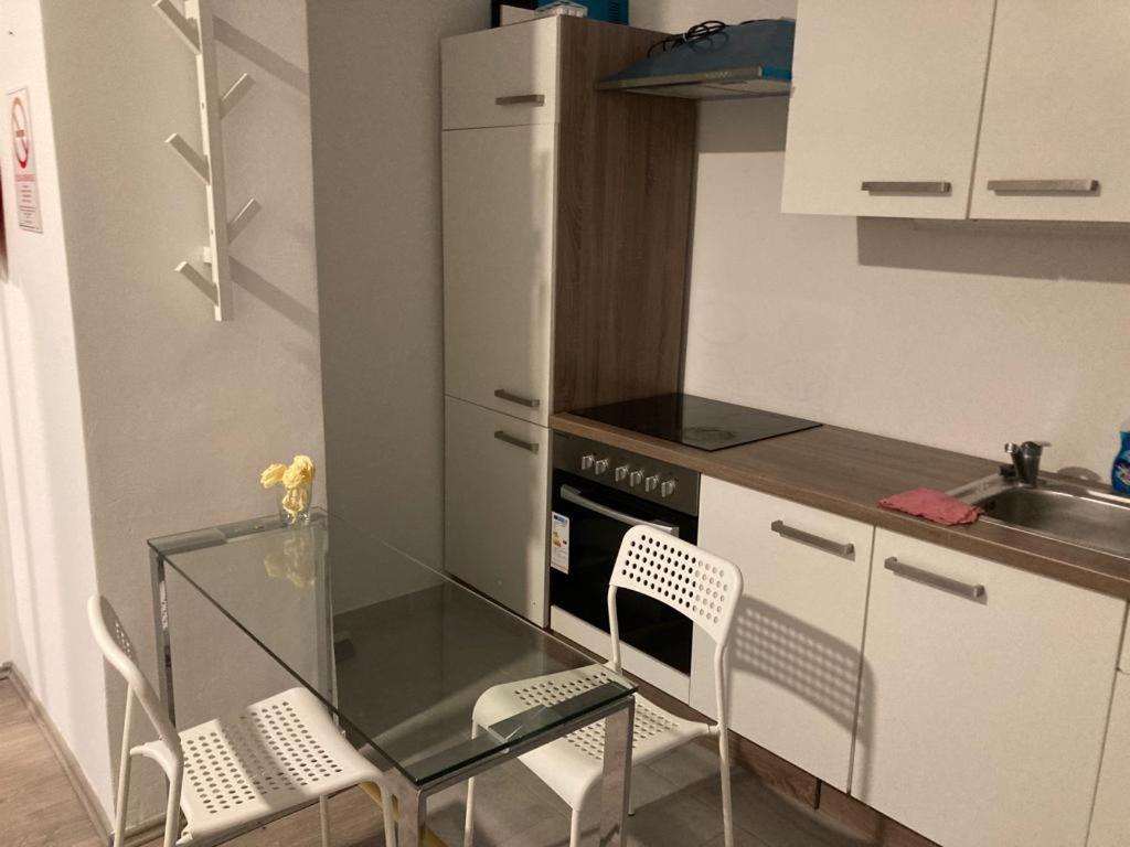 Downtown Modern 3 Bedrroom+ Living Room Apartment Wesselenyi 1.3 Szombathely Zewnętrze zdjęcie